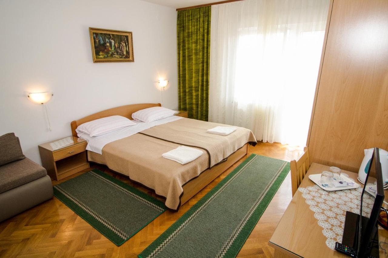 Rooms & Apartment Albina Baška Exterior foto