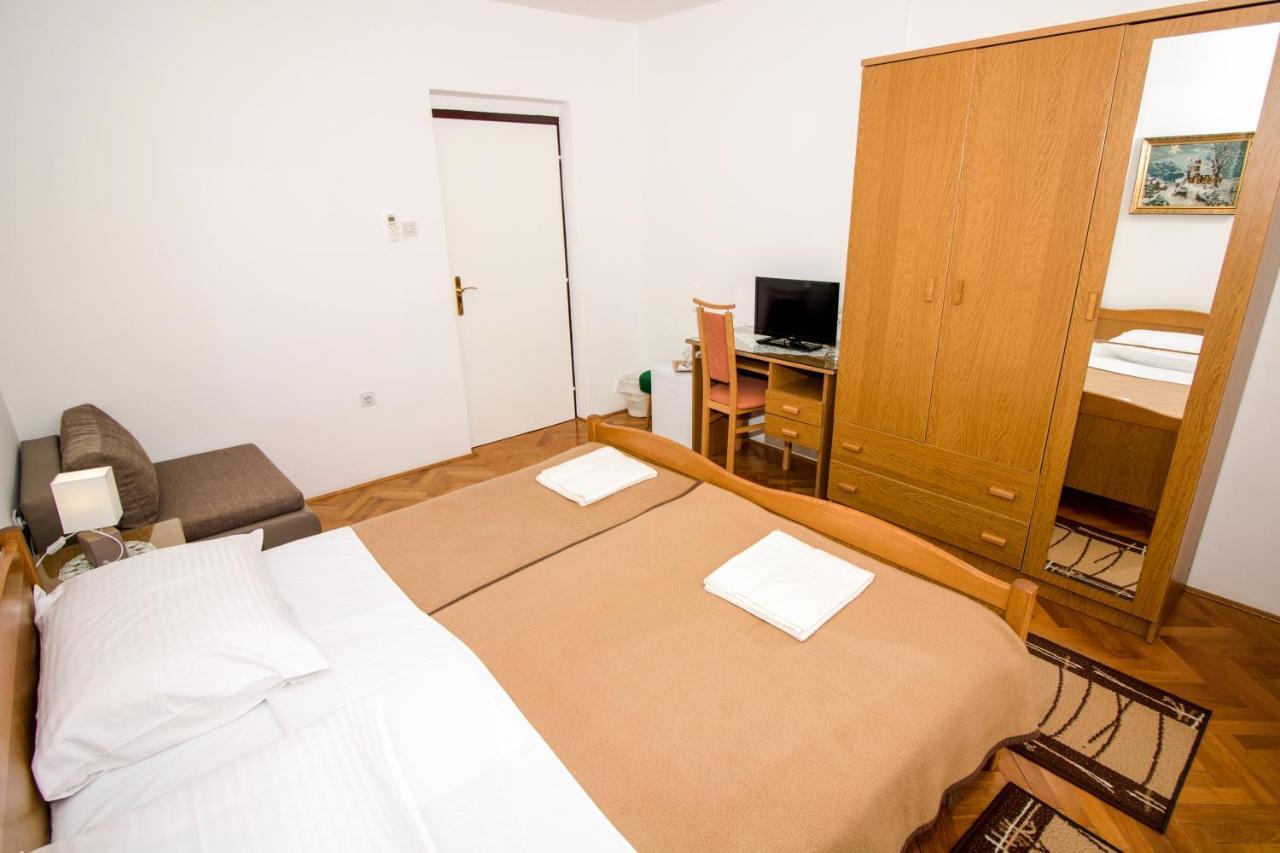 Rooms & Apartment Albina Baška Exterior foto