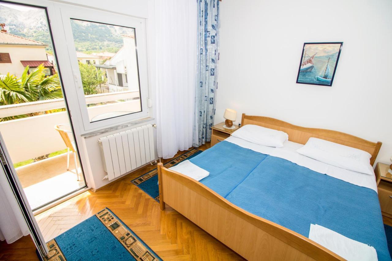 Rooms & Apartment Albina Baška Exterior foto