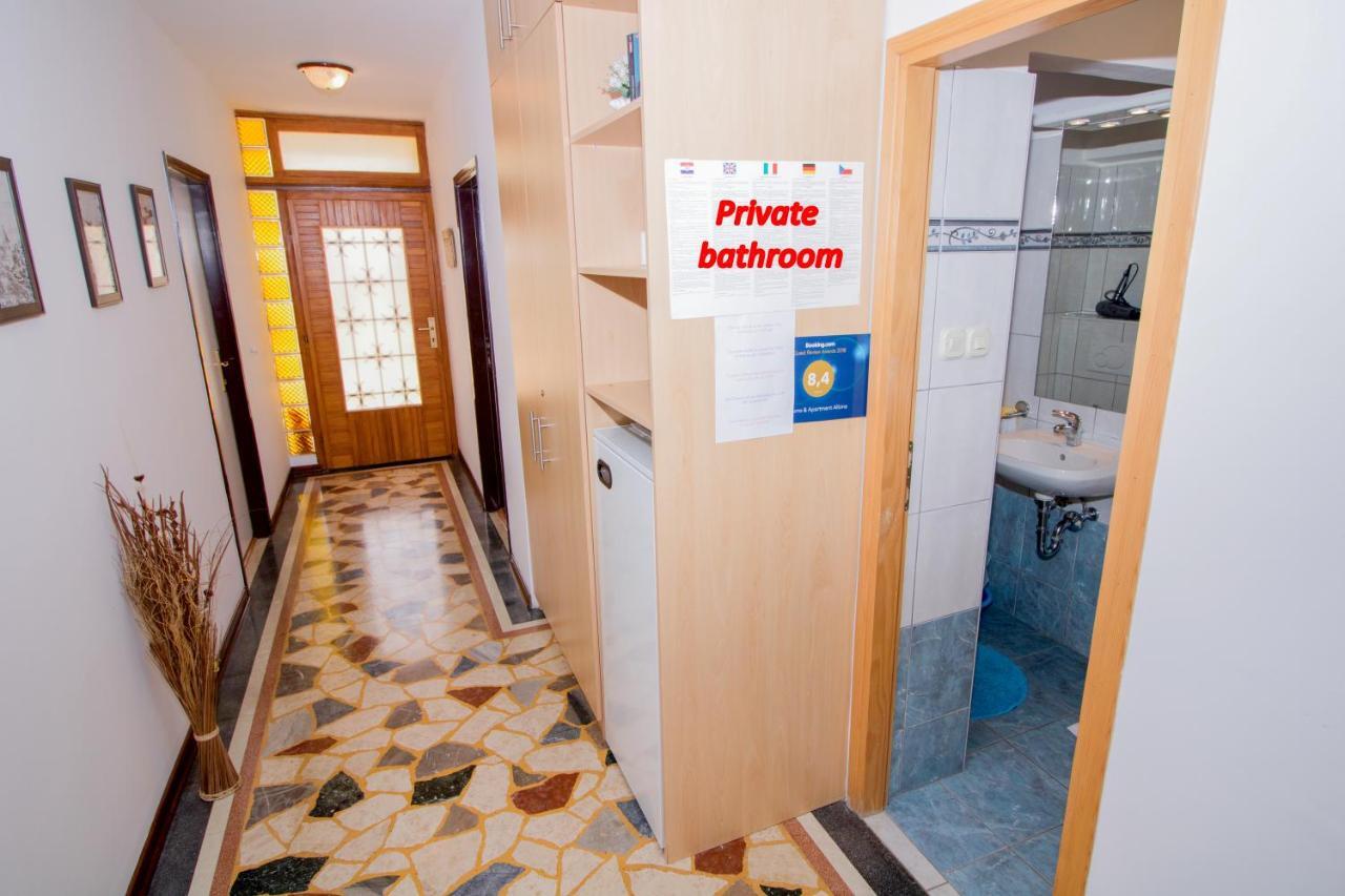 Rooms & Apartment Albina Baška Quarto foto